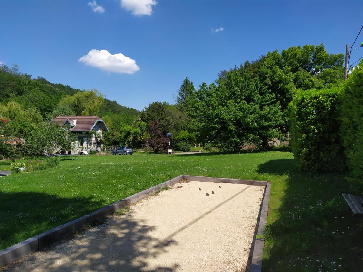 La Fee Des Eaux Panzió Vernaison Kültér fotó